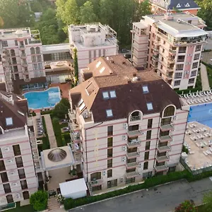 Aparthotel Tarsis Club & Aquapark